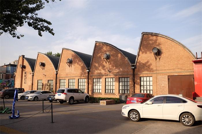 北京798一個從【舊廠房創(chuàng)意出來的藝術區(qū)】(圖19)